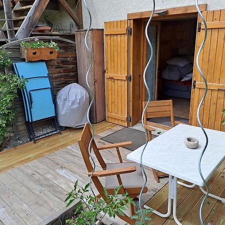 A4 Km De Megeve Tres Joli Studio Avec Jacuzzi ,Vue Sur Les Montagnes Au Calme Praz-sur-Arly Bilik gambar