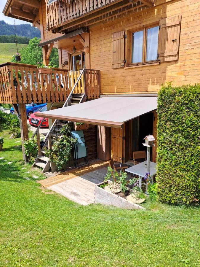 A4 Km De Megeve Tres Joli Studio Avec Jacuzzi ,Vue Sur Les Montagnes Au Calme Praz-sur-Arly Luaran gambar